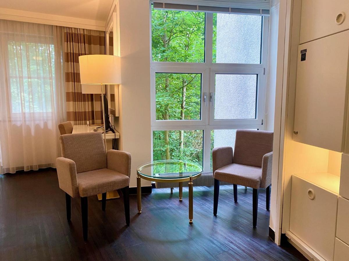 Relexa Waldhotel Schatten Stuttgart Dış mekan fotoğraf