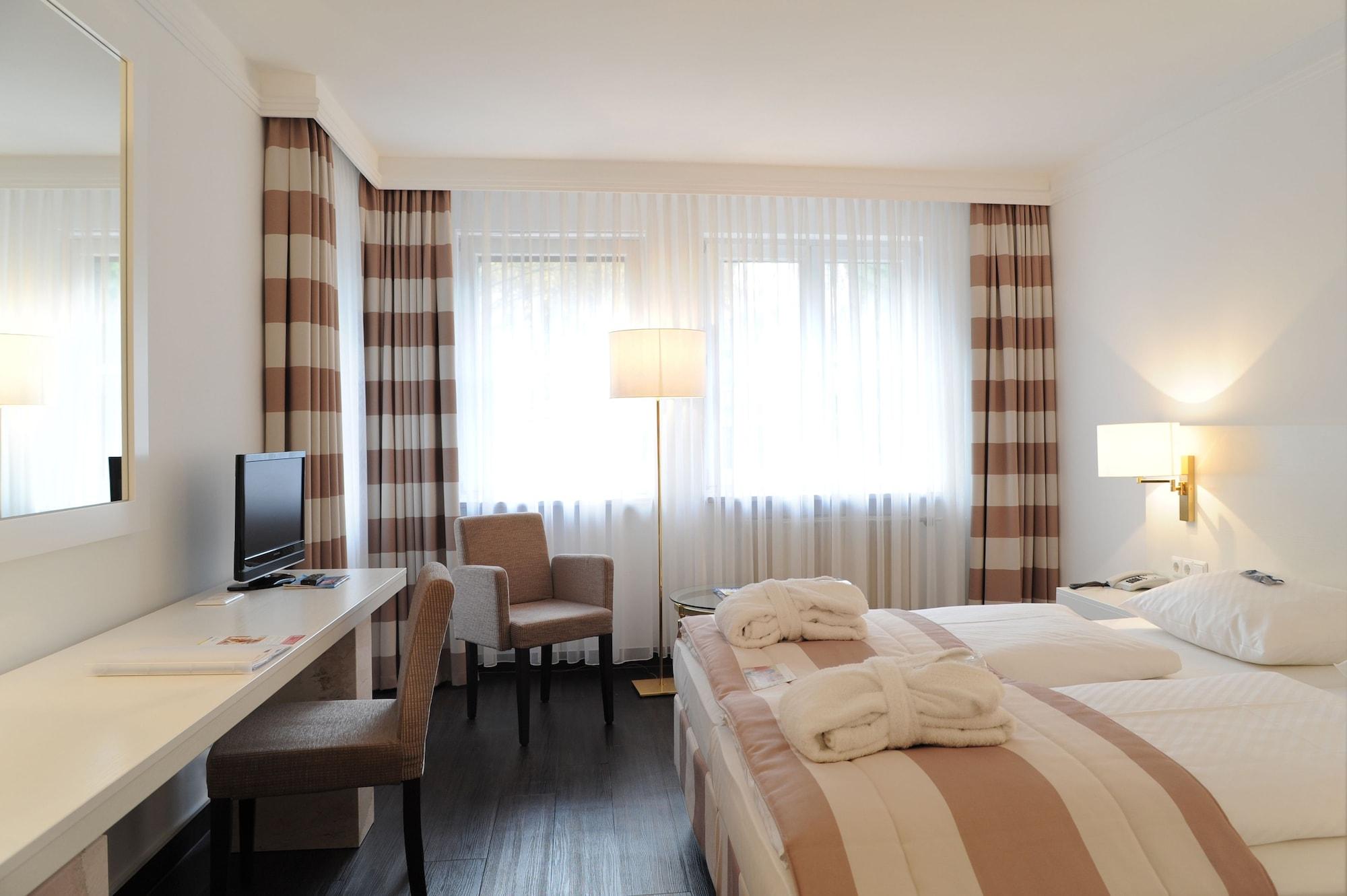 Relexa Waldhotel Schatten Stuttgart Dış mekan fotoğraf