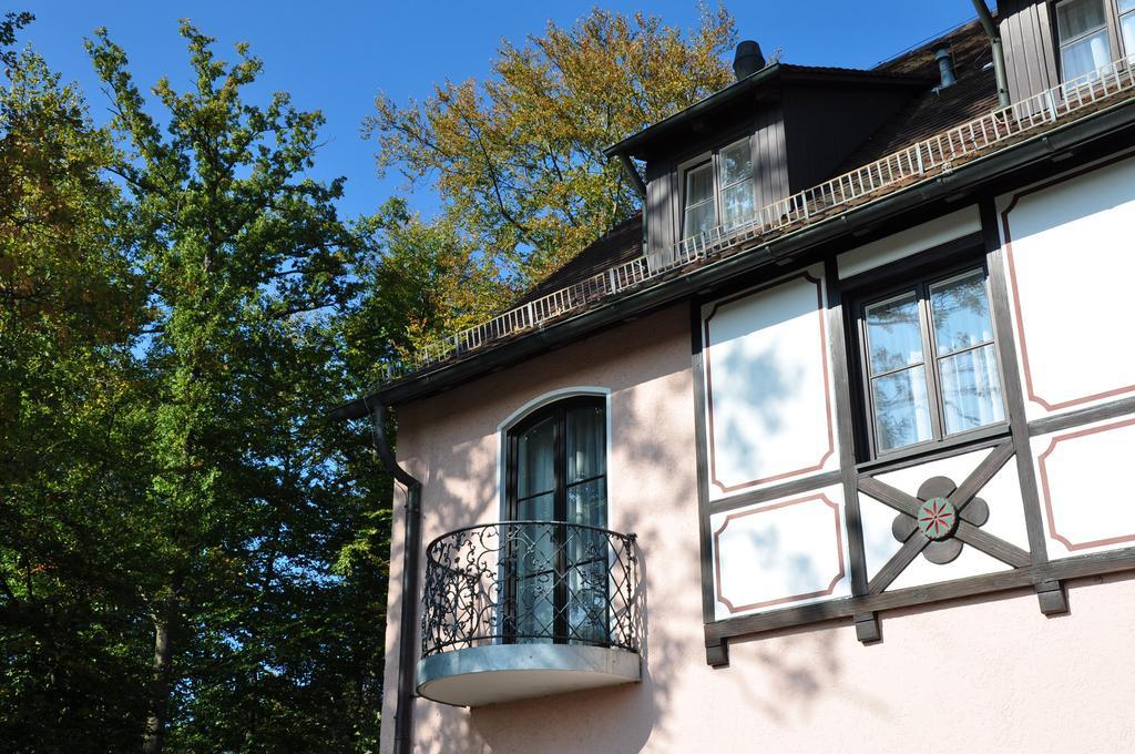 Relexa Waldhotel Schatten Stuttgart Dış mekan fotoğraf