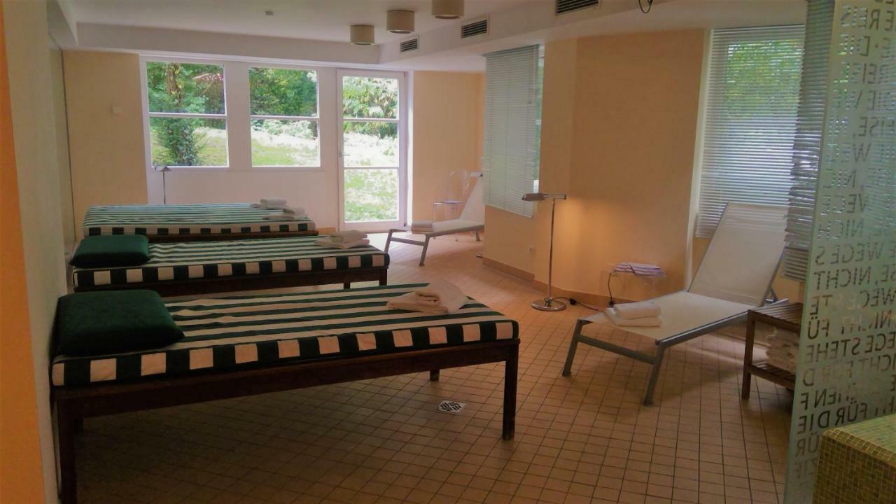 Relexa Waldhotel Schatten Stuttgart Dış mekan fotoğraf